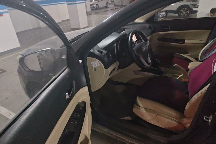 Used CHANGAN Eado 2015 1.6L Manual Luxury Model China V Standard Driver Seat