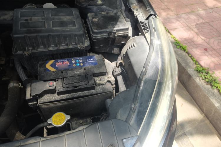 Used CHANGAN Eado 2015 1.6L Manual Luxury Model China IV Standard Engine Bay Left