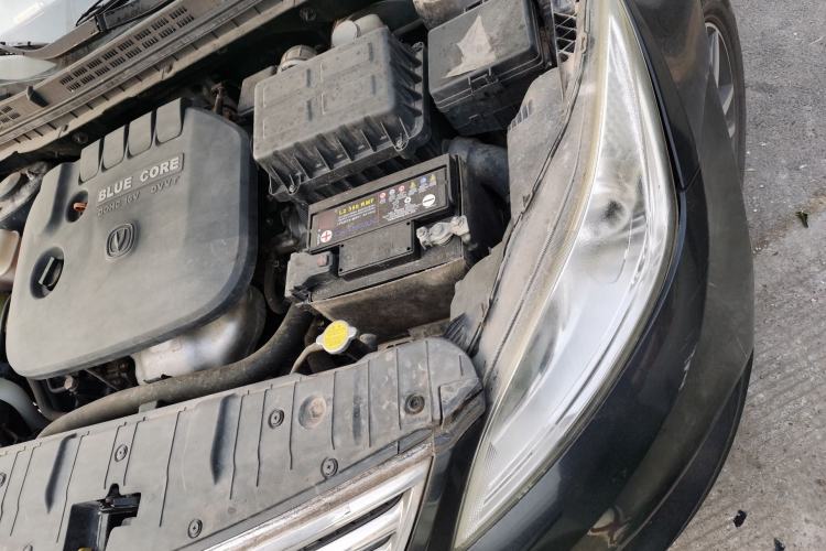 Used CHANGAN Eado 2015 1.6L Manual Luxury Model China IV Standard Engine Bay Left