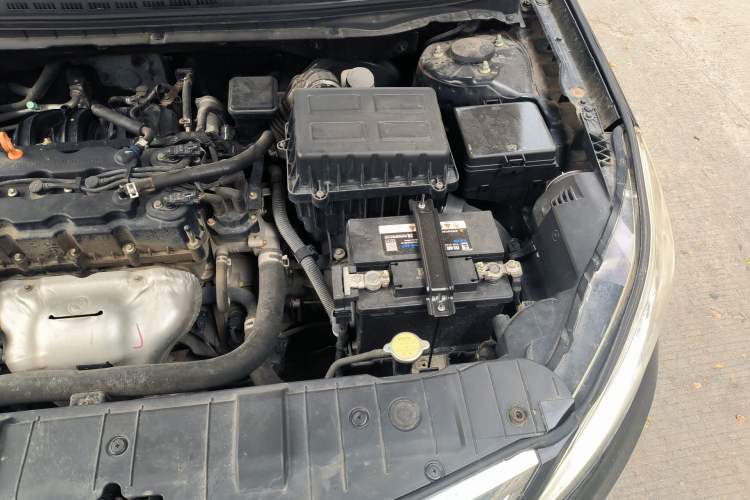 Used CHANGAN Eado 2015 1.6L Manual Luxury Model China IV Standard Engine Bay Left