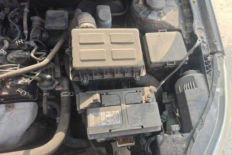 Used CHANGAN Eado 2015 1.6L Manual Luxury Model China IV Standard Engine Bay Left