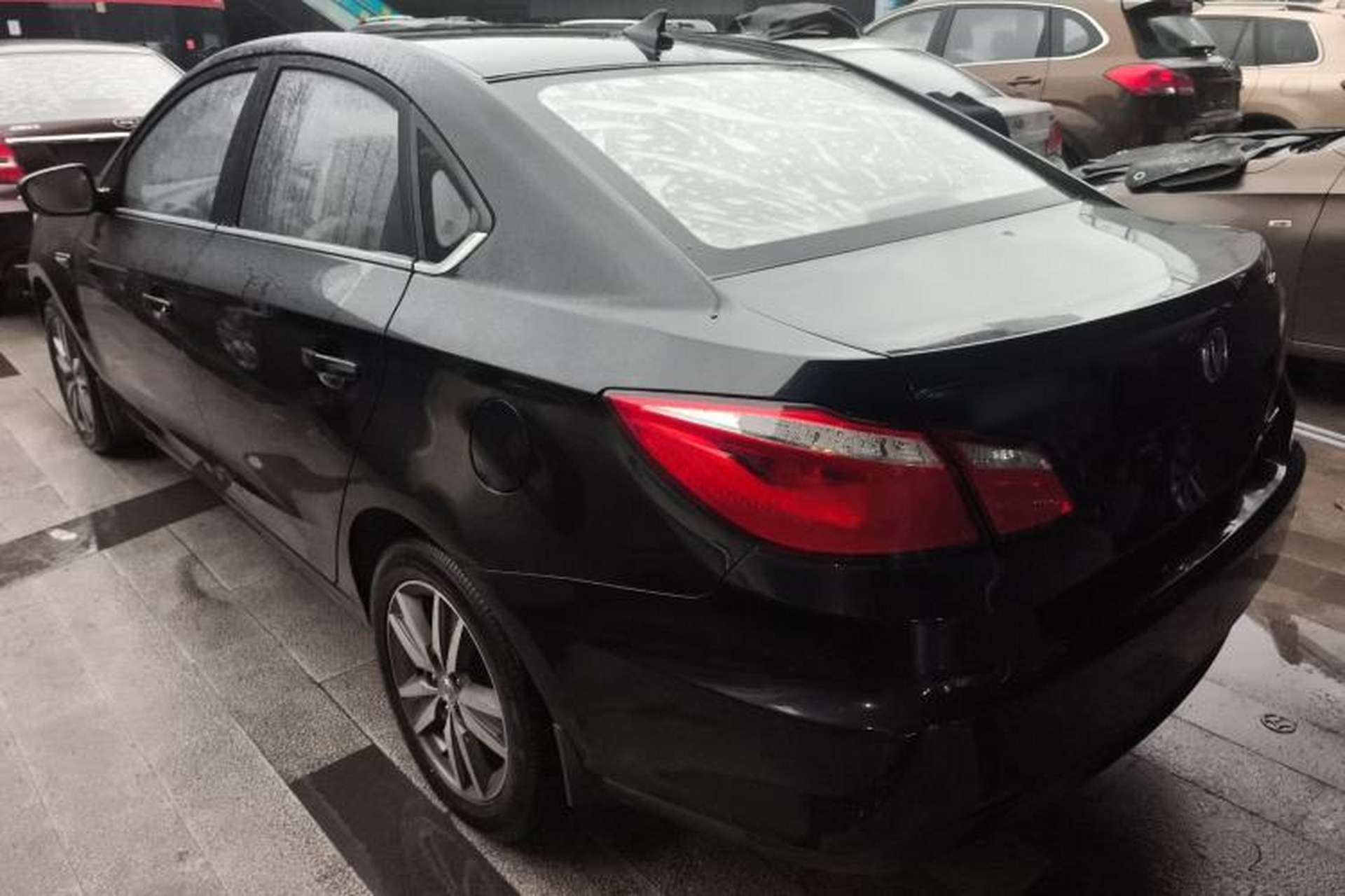 Used CHANGAN Eado 2015 1.6L Manual Luxury Model China V Standard Exterior 3