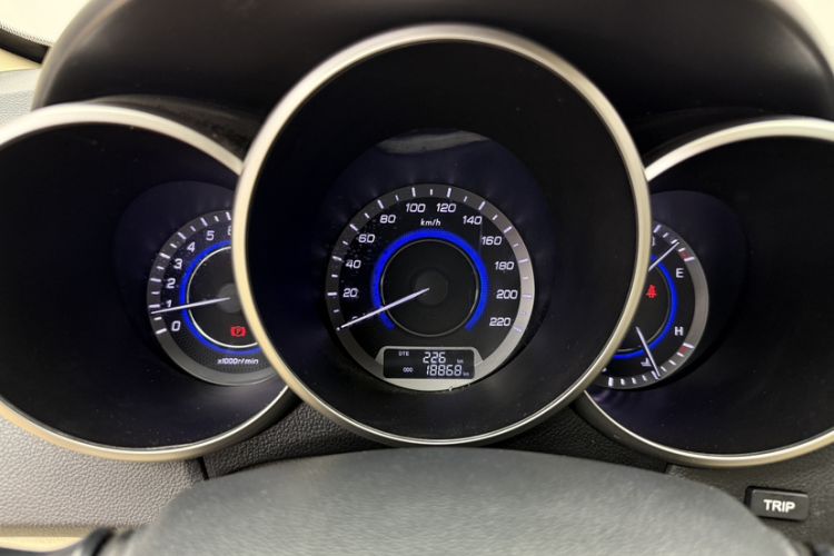 Used CHANGAN Eado 2015 1.6L Manual Luxury Model China IV Standard Exterior 7