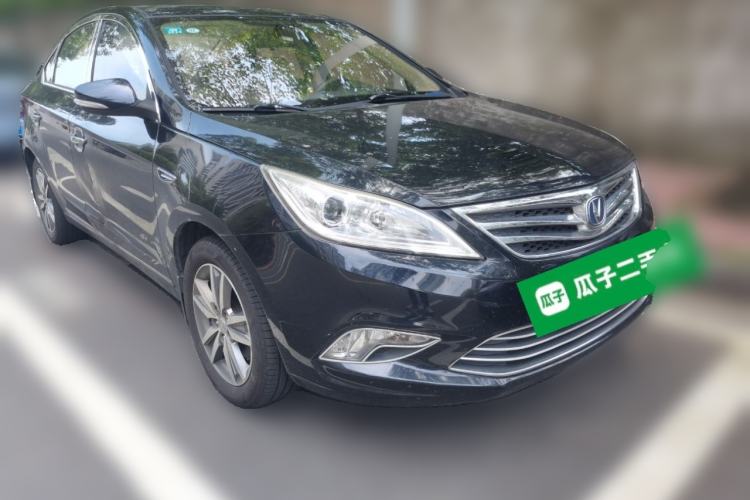 Used CHANGAN Eado 2015 1.6L Manual Luxury Model China IV Standard Front Right 45 Deg