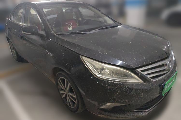 Used CHANGAN Eado 2015 1.6L Manual Luxury Model China V Standard Front Right 45 Deg