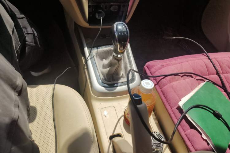 Used CHANGAN Eado 2015 1.6L Manual Luxury Model China IV Standard Gear Lever