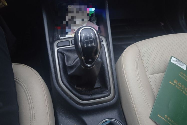 Used CHANGAN Eado 2015 1.6L Manual Luxury Model China IV Standard Gear Lever