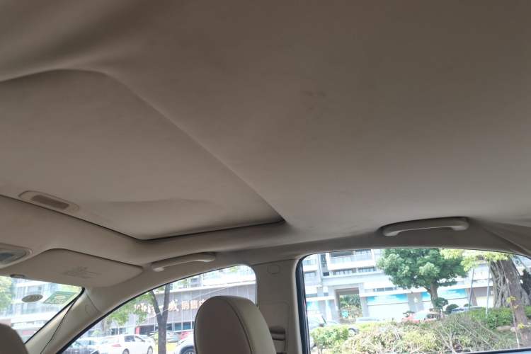 Used CHANGAN Eado 2015 1.6L Manual Luxury Model China IV Standard Headliner