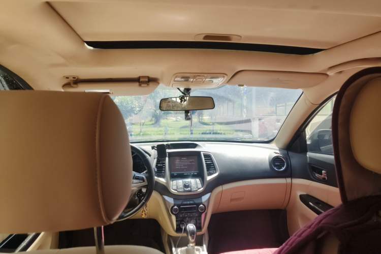 Used CHANGAN Eado 2015 1.6L Manual Luxury Model China IV Standard Headliner