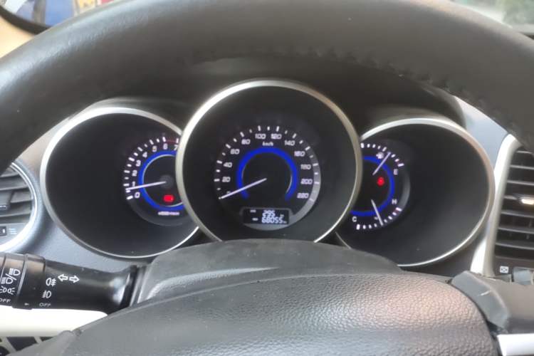 Used CHANGAN Eado 2015 1.6L Manual Luxury Model China V Standard Instrument Cluster