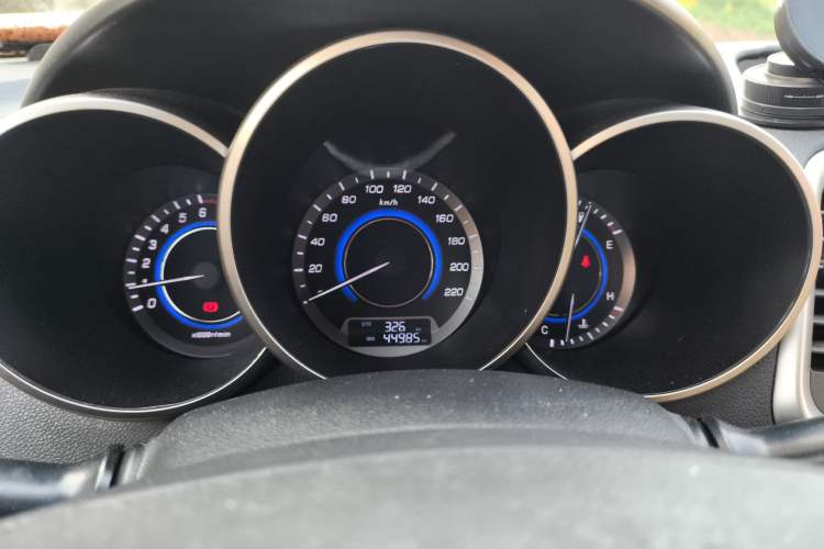Used CHANGAN Eado 2015 1.6L Manual Luxury Model China V Standard Instrument Cluster