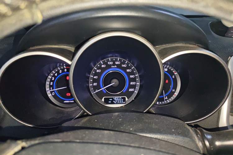 Used CHANGAN Eado 2015 1.6L Manual Luxury Model China IV Standard Instrument Cluster