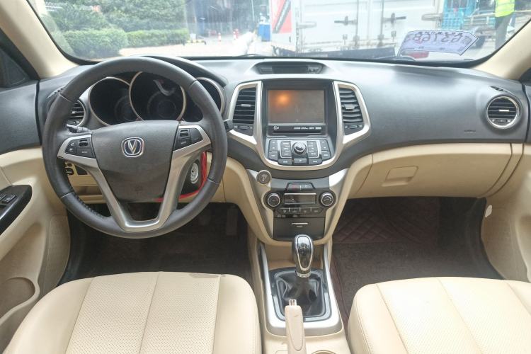 Used CHANGAN Eado 2015 1.6L Manual Luxury Model China V Standard Interior 2