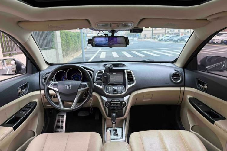 Used CHANGAN Eado 2015 1.6L Automatic Luxury Model Interior 3