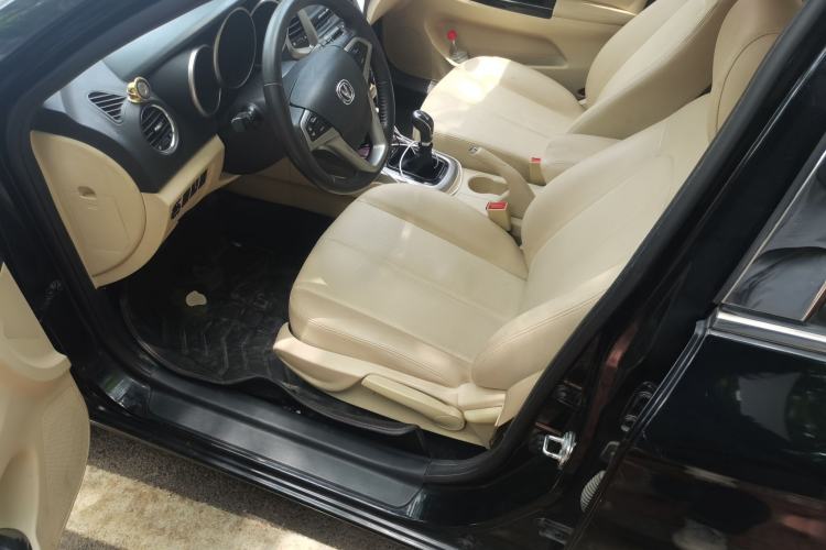 Used CHANGAN Eado 2015 1.6L Manual Luxury Model China IV Standard Left Front Seat