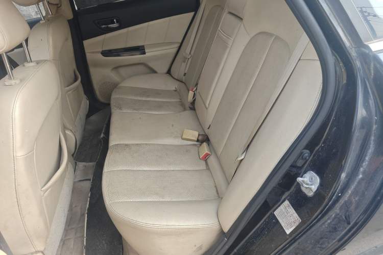 Used CHANGAN Eado 2015 1.6L Manual Luxury Model China IV Standard Left Rear Seat
