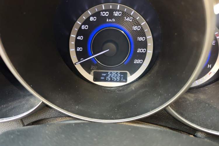 Used CHANGAN Eado 2015 1.6L Manual Luxury Model China IV Standard Odometer Close Up