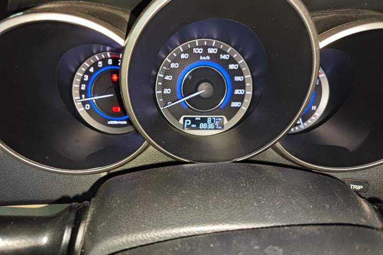 Used CHANGAN Eado 2015 1.6L Automatic Luxury Model Odometer Close Up