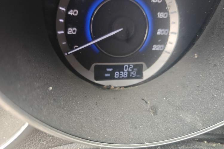 Used CHANGAN Eado 2015 1.6L Manual Luxury Model China IV Standard Odometer Close Up