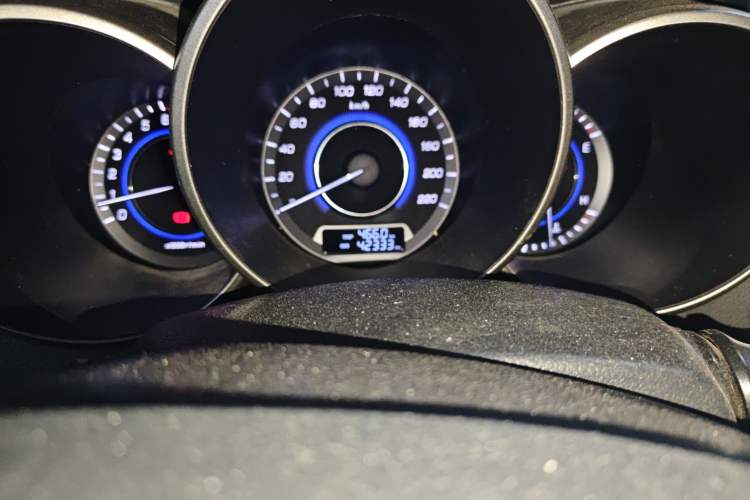 Used CHANGAN Eado 2015 1.6L Manual Luxury Model China IV Standard Odometer Close Up