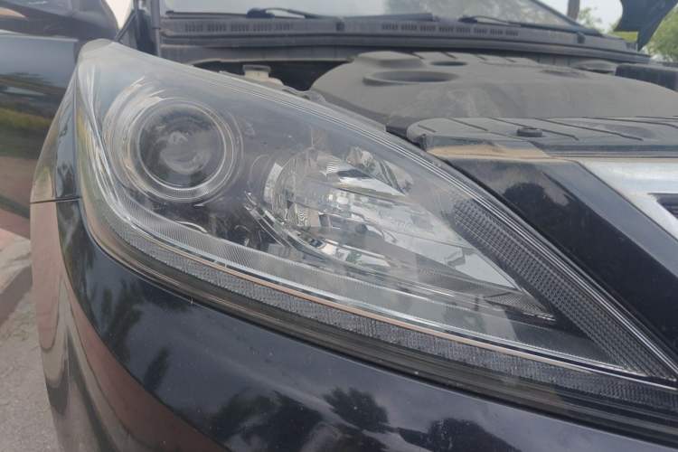 Used CHANGAN Eado 2015 1.6L Manual Luxury Model China IV Standard Right Front Headlight