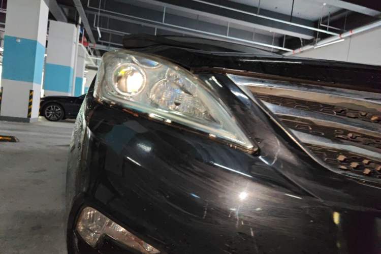 Used CHANGAN Eado 2015 1.6L Automatic Luxury Model Right Front Headlight