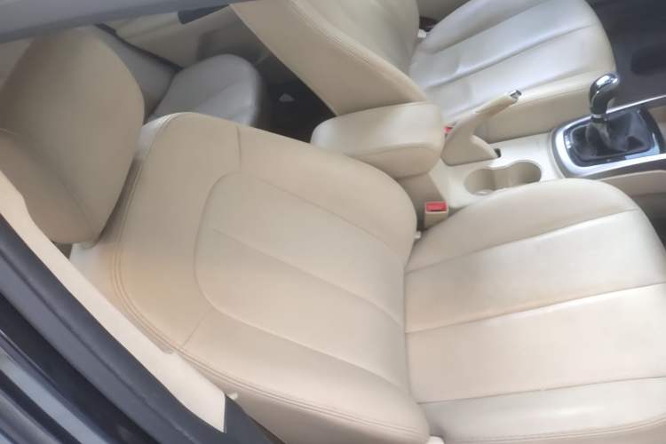 Used CHANGAN Eado 2015 1.6L Manual Luxury Model China V Standard Right Front Seat