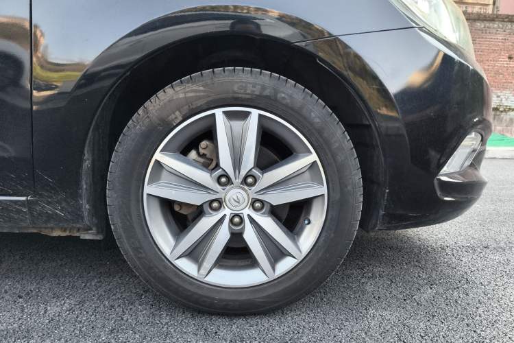 Used CHANGAN Eado 2015 1.6L Manual Luxury Model China V Standard Right Front Wheel Hub