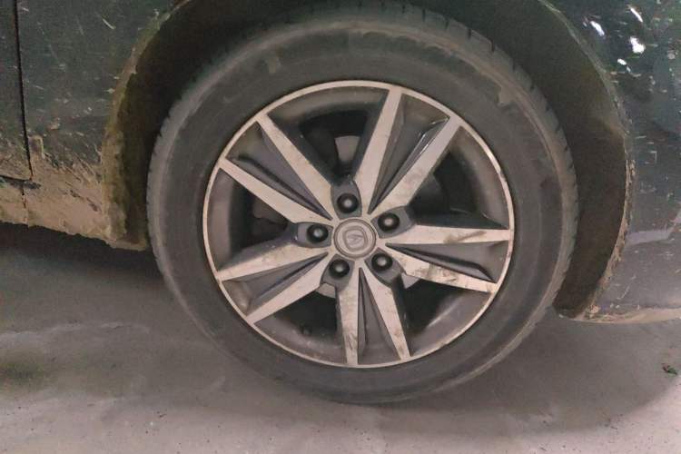Used CHANGAN Eado 2015 1.6L Manual Luxury Model China V Standard Right Front Wheel Hub