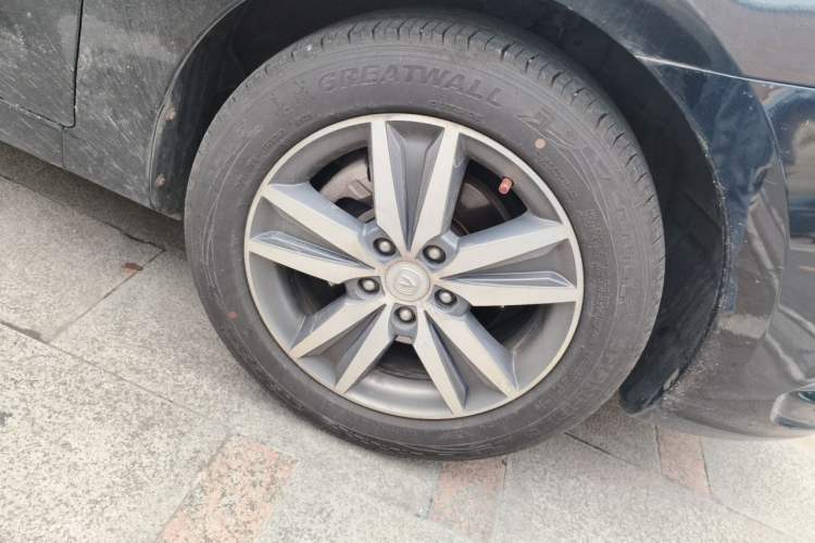 Used CHANGAN Eado 2015 1.6L Manual Luxury Model China IV Standard Right Front Wheel Hub