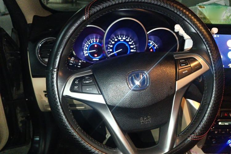 Used CHANGAN Eado 2015 1.6L Automatic Luxury Model Steering Wheel
