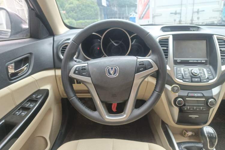 Used CHANGAN Eado 2015 1.6L Manual Luxury Model China V Standard Steering Wheel