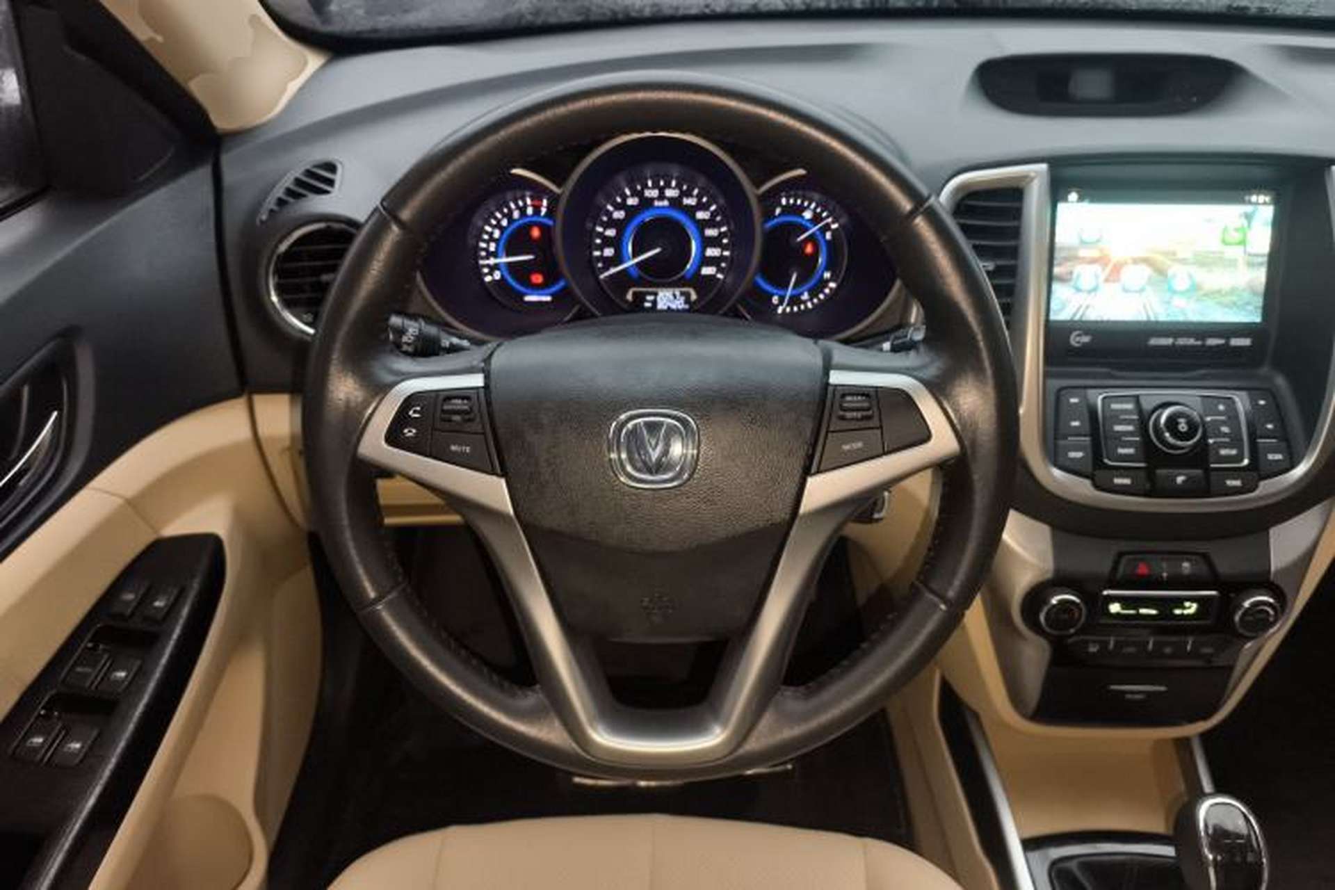 Used CHANGAN Eado 2015 1.6L Manual Luxury Model China V Standard Steering Wheel