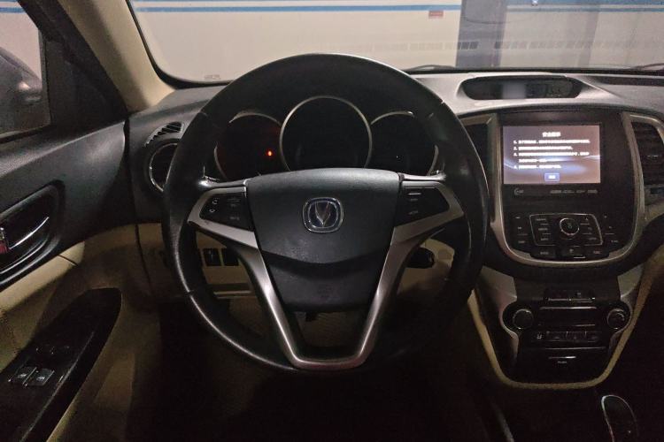 Used CHANGAN Eado 2015 1.6L Manual Luxury Model China V Standard Steering Wheel