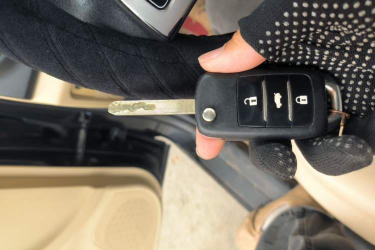 Used CHANGAN Eado 2015 1.6L Manual Luxury Model China IV Standard Vehicle Key