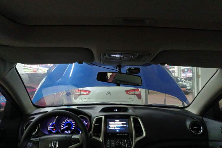 Used CHANGAN Eado 2015 1.6L Automatic Junku Model China IV Standard Headliner