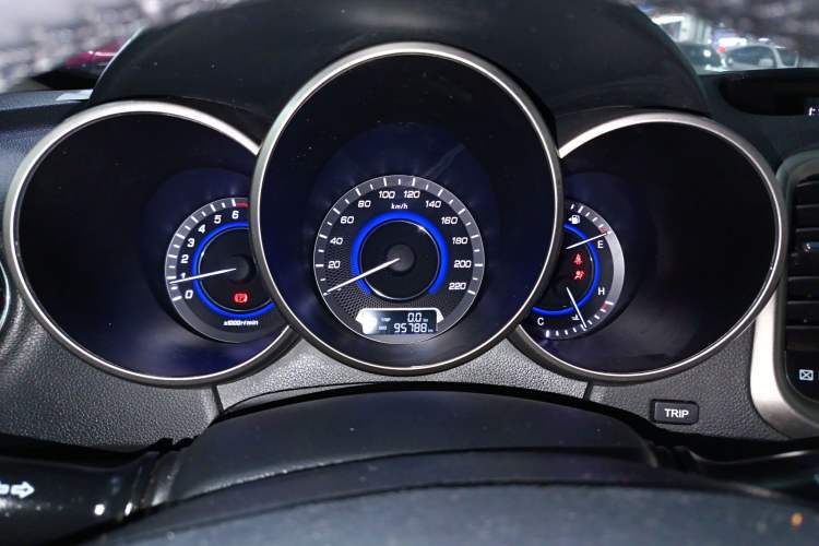 Used CHANGAN Eado 2015 1.6L Automatic Junku Model China IV Standard Instrument Cluster