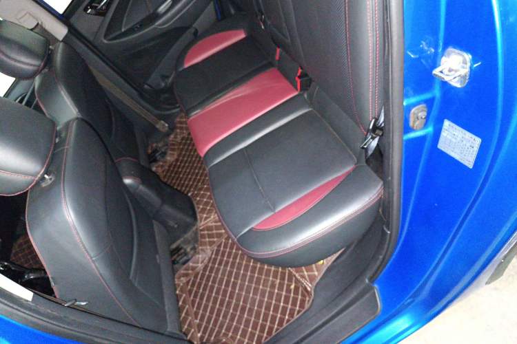 Used CHANGAN Eado 2015 1.6L Automatic Junku Model China IV Standard Interior 4