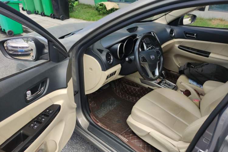 Used CHANGAN Eado 2015 1.6L Automatic Luxury Model Driver Seat