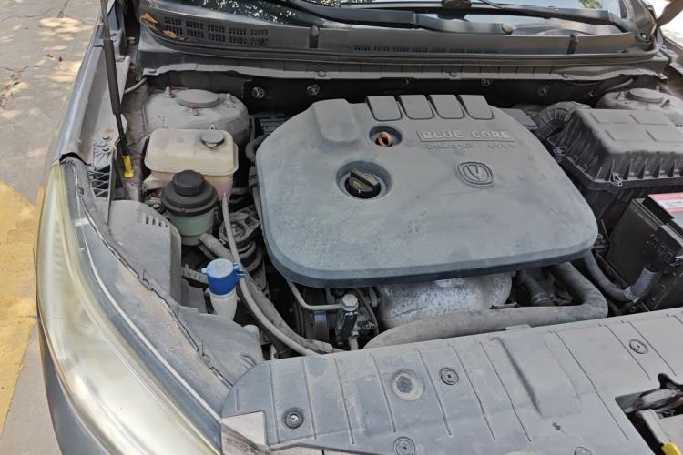 Used CHANGAN Eado 2015 1.6L Automatic Luxury Model Engine Bay Right