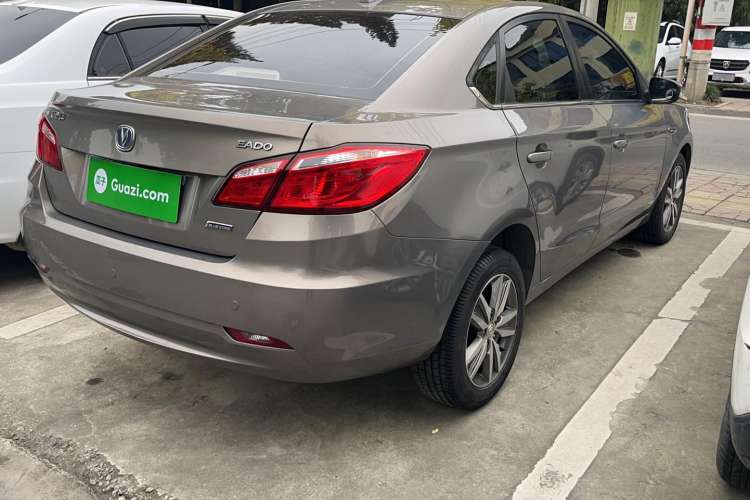 Used CHANGAN Eado 2015 1.6L Manual Luxury Model China V Standard Exterior 5