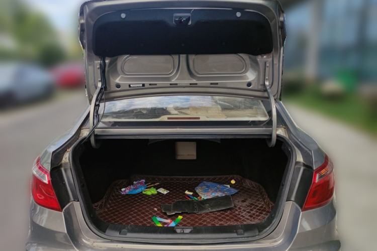 Used CHANGAN Eado 2015 1.6L Automatic Luxury Model Trunk