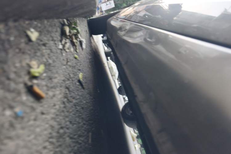 Used CHANGAN Eado 2015 1.6L Manual Luxury Model China V Standard Chassis Front Right