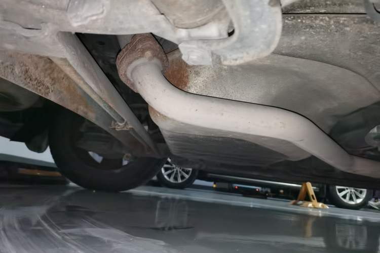 Used CHANGAN Eado 2015 1.6L Automatic Luxury Model Chassis Rear Right