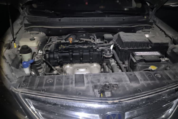 Used CHANGAN Eado 2015 1.6L Manual Luxury Model China IV Standard Engine Bay