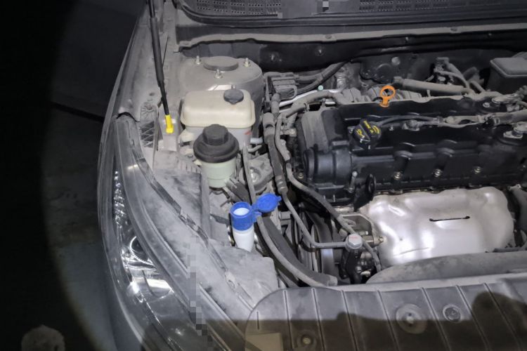 Used CHANGAN Eado 2015 1.6L Manual Luxury Model China IV Standard Engine Bay Right
