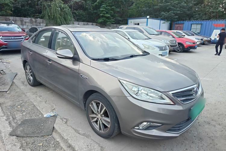 Used CHANGAN Eado 2015 1.6L Manual Luxury Model China V Standard Exterior 2