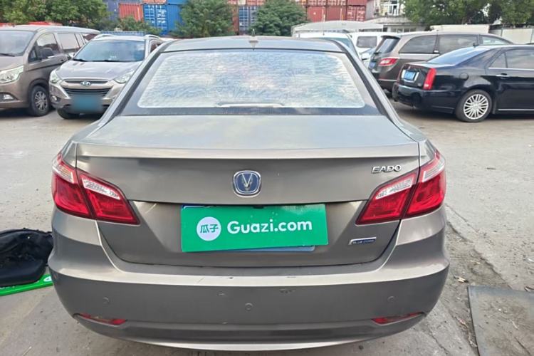 Used CHANGAN Eado 2015 1.6L Manual Luxury Model China V Standard Exterior 4