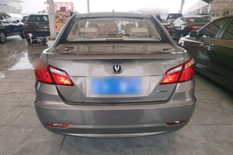 Used CHANGAN Eado 2015 1.6L Manual Luxury Model China V Standard Exterior 4
