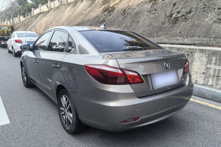 Used CHANGAN Eado 2015 1.6L Manual Luxury Model China V Standard Exterior 6